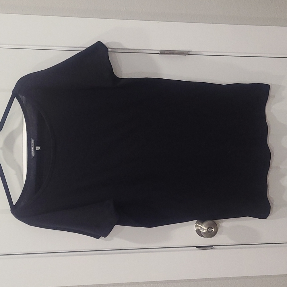 Black VS tunic size M